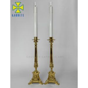 Chân Nến Dầu Đặt Bàn Thờ Hoặc Cung Thánh Hoặc Sử Dụng Trong Các Cuộc Rước