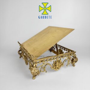 Kệ sách sử dụng trong phụng vụ